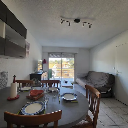Apartamento T2 Avec Balcon, à 100m De La Et Proche Des Commerces à - Fr-1-364-93 Saint-Brevin-les-Pins