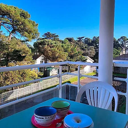T2 Avec Balcon, à 100m De La Et Proche Des Commerces à - Fr-1-364-93 Appartement *
